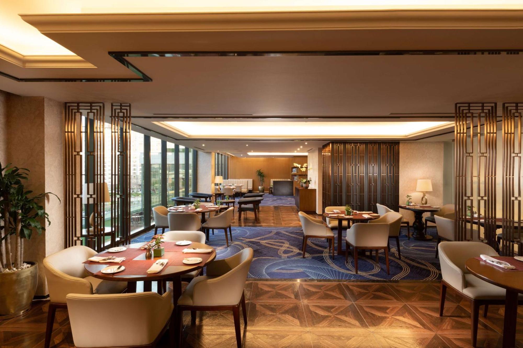Hilton Clark Sun Valley Resort Clark Field Экстерьер фото