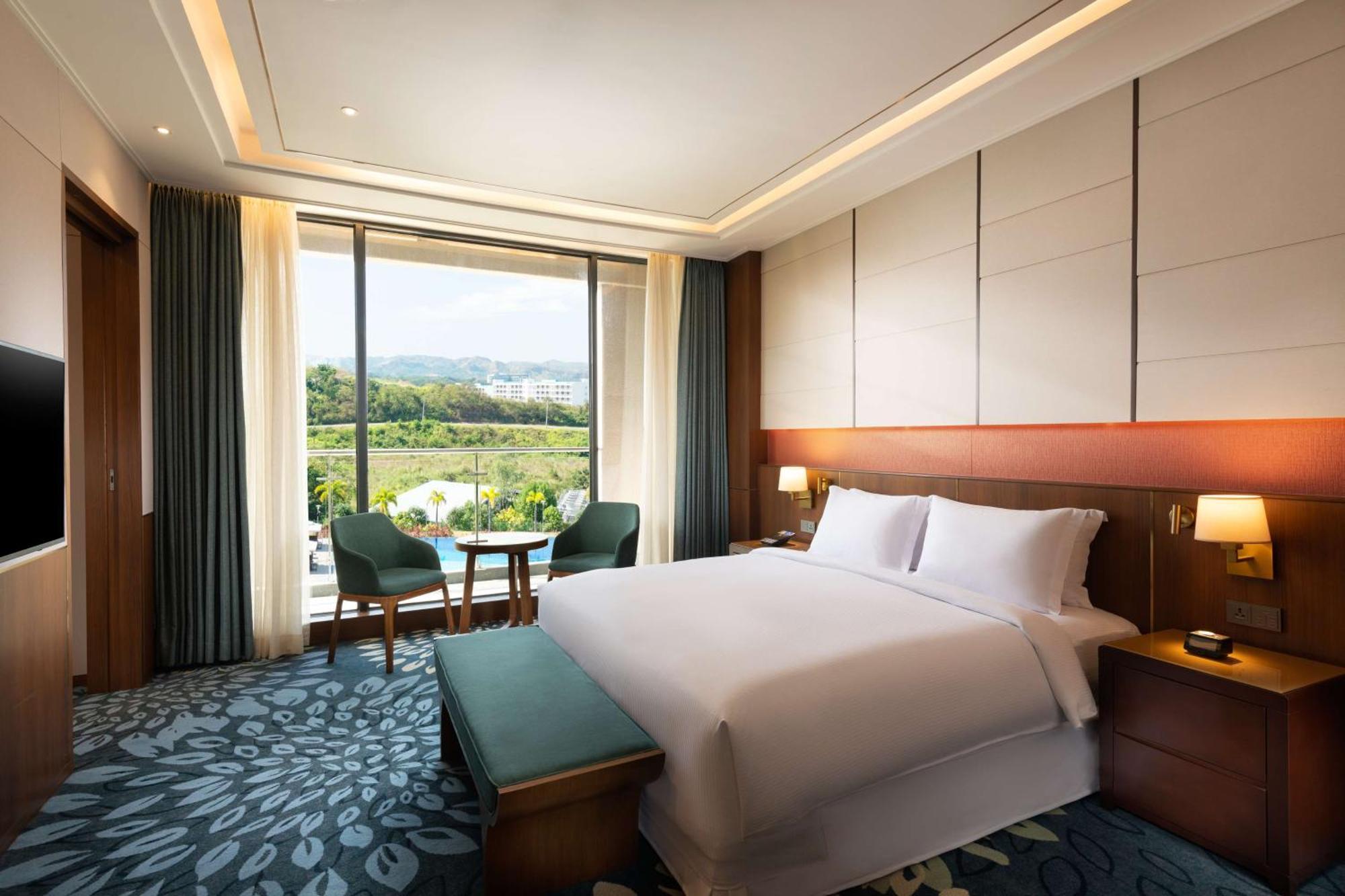 Hilton Clark Sun Valley Resort Clark Field Экстерьер фото
